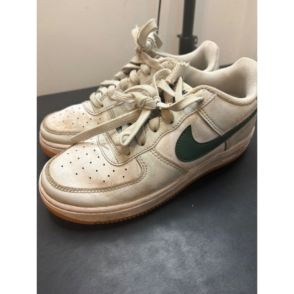 Nike Air Force 1 Low Kids 4Y White Forest Green Gum Sole CT3839-002 Sneaker
